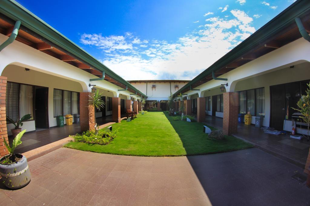 Hotel Wagelia Turrialba Exterior photo