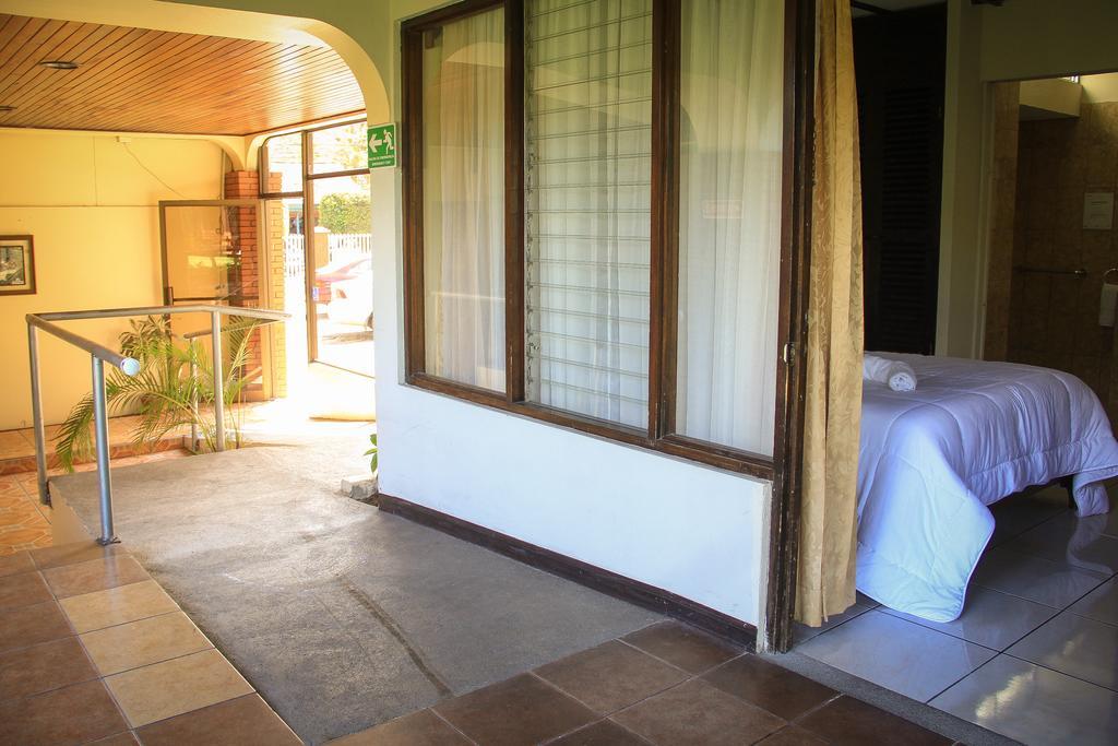 Hotel Wagelia Turrialba Exterior photo